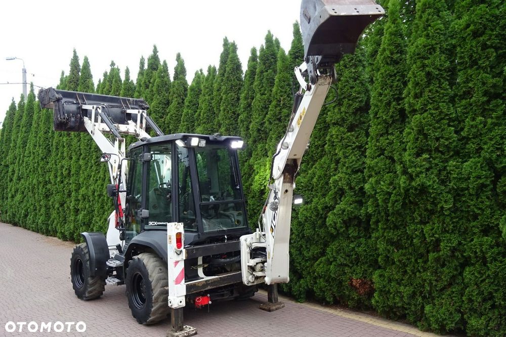 JCB 2CX 3CX - 10