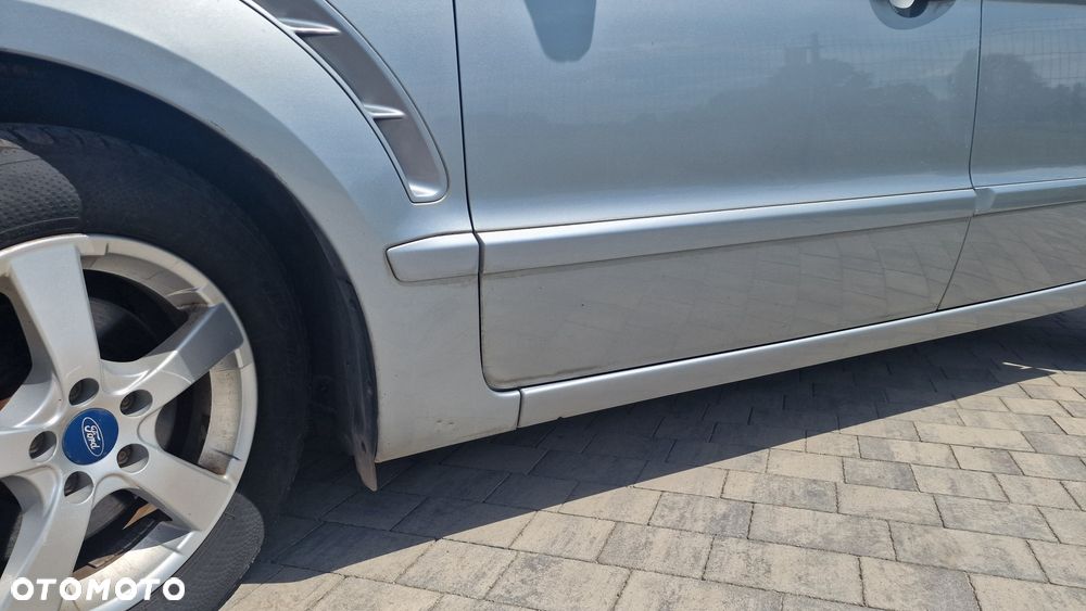 Ford S-Max - 7
