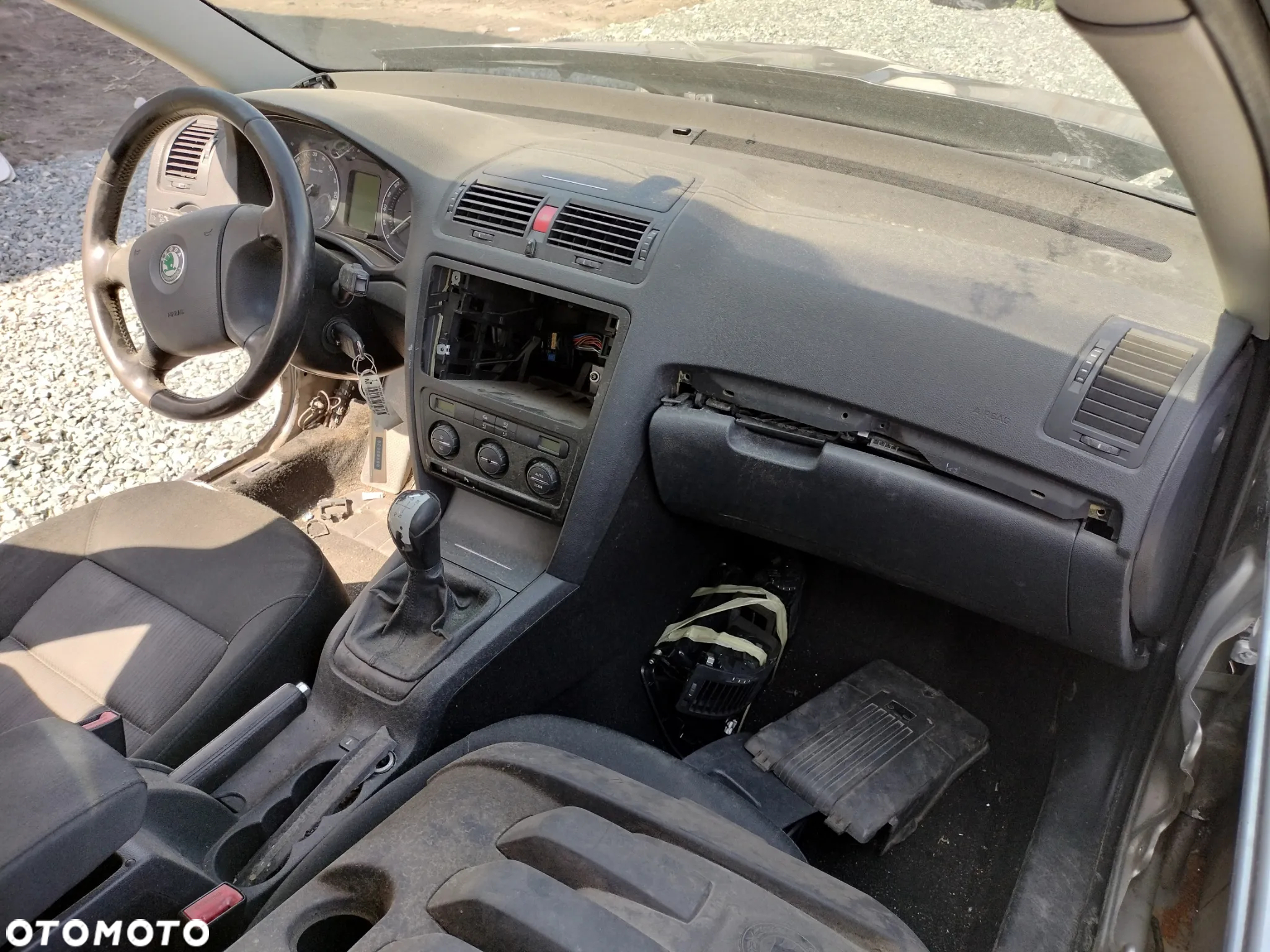 skoda octavia 1,9 tdi kod silnika bxe kod farby 9910 - 4