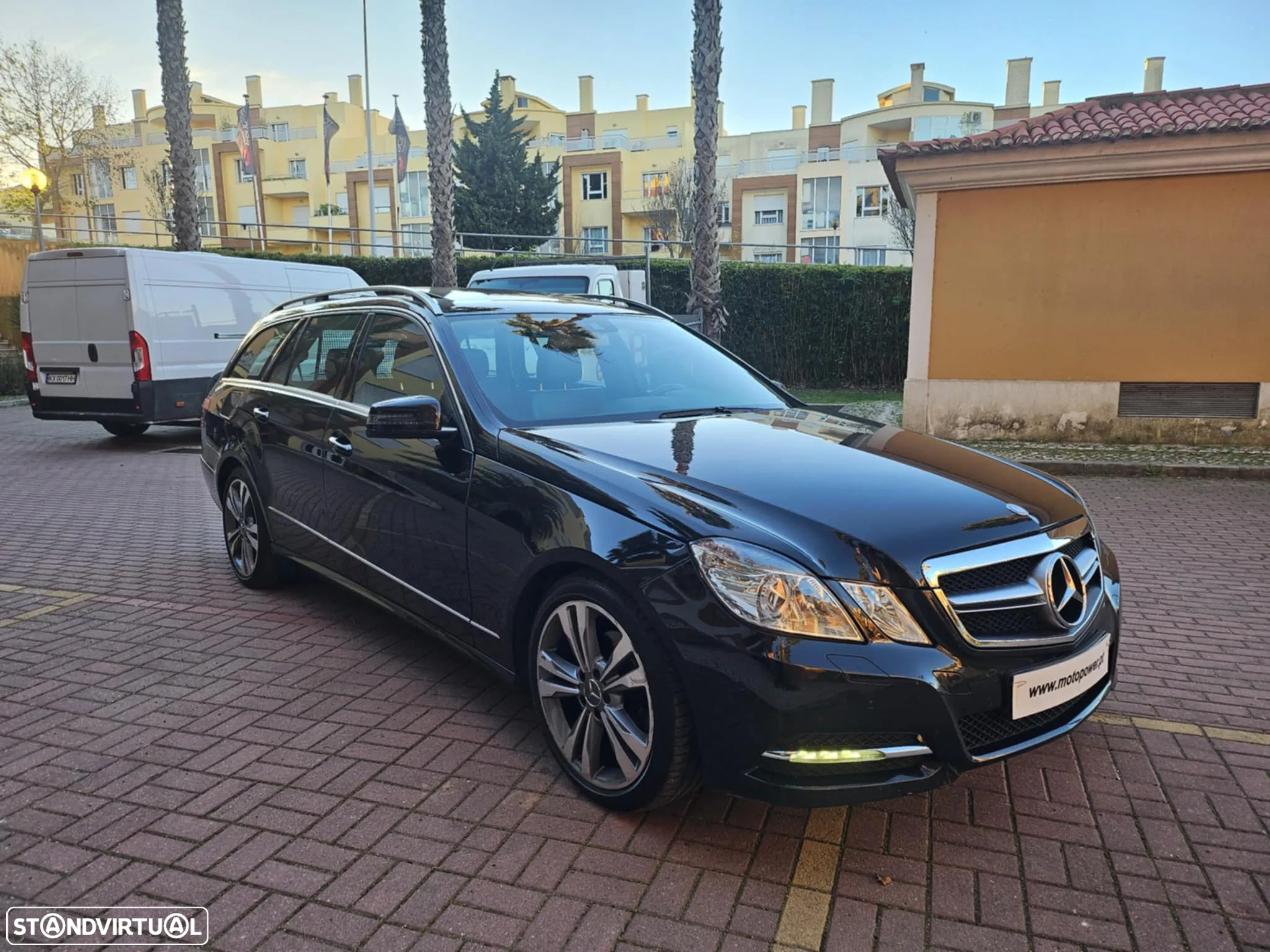 Mercedes-Benz E 220 BlueTEC Avantgarde Auto. - 7