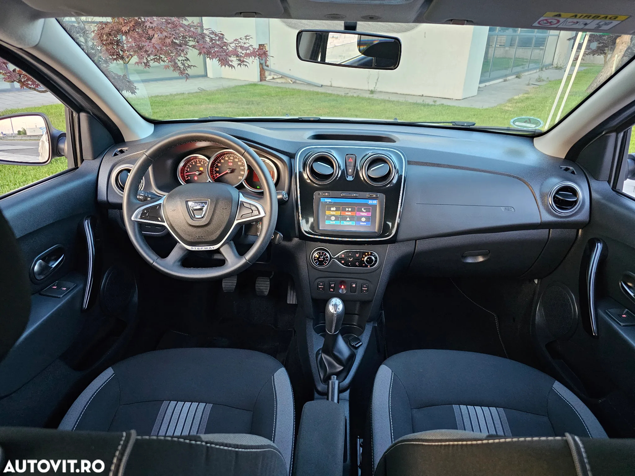 Dacia Sandero TCe 90 Celebration - 7