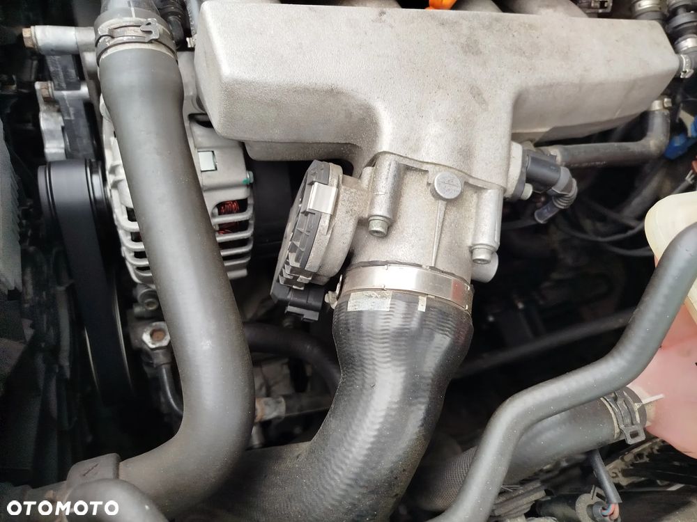 Audi A4 B7 1.8 T BFB turbina alternator pompa wspomagania osprzęt silnika - 9