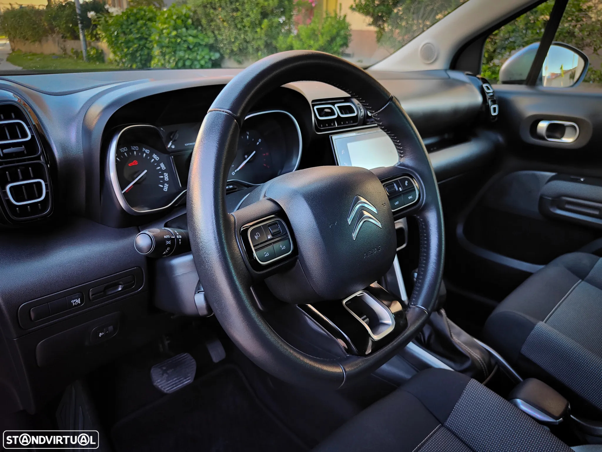 Citroën C3 Aircross 1.2 PureTech Shine EAT6 - 38