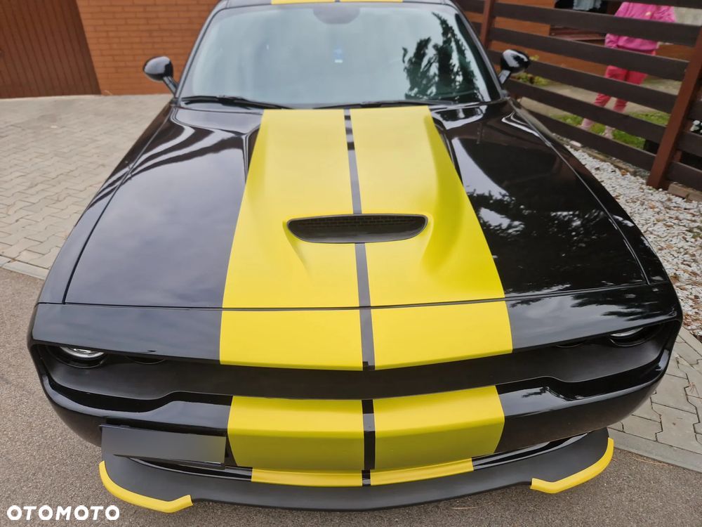 Dodge Challenger - 34