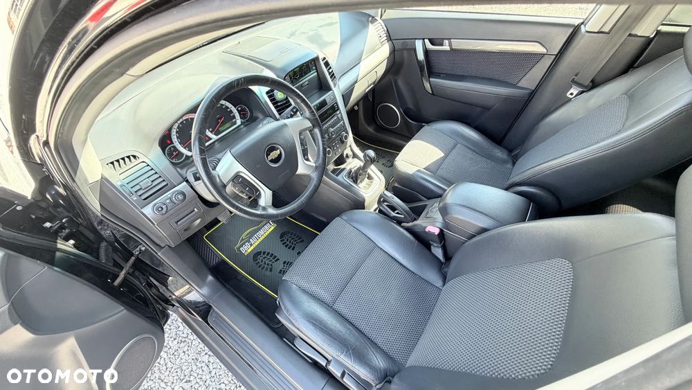 Chevrolet Captiva 2.4 4WD 7 Sitzer LT - 30