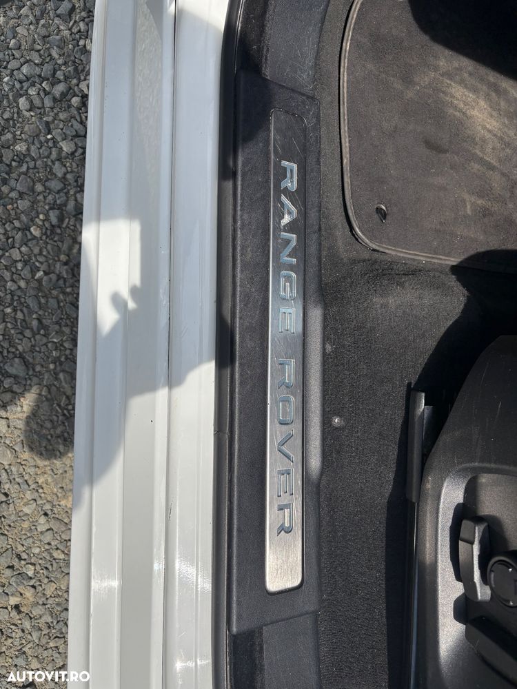 Land Rover Range Rover Evoque - 16