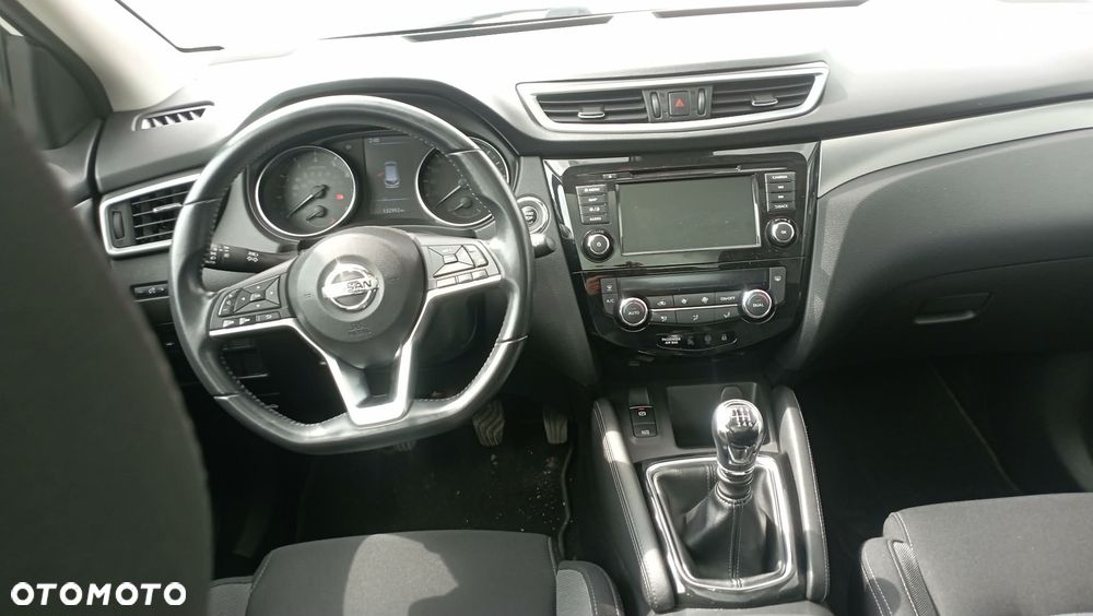 Nissan Qashqai 1.3 DIG-T N-Connecta - 10
