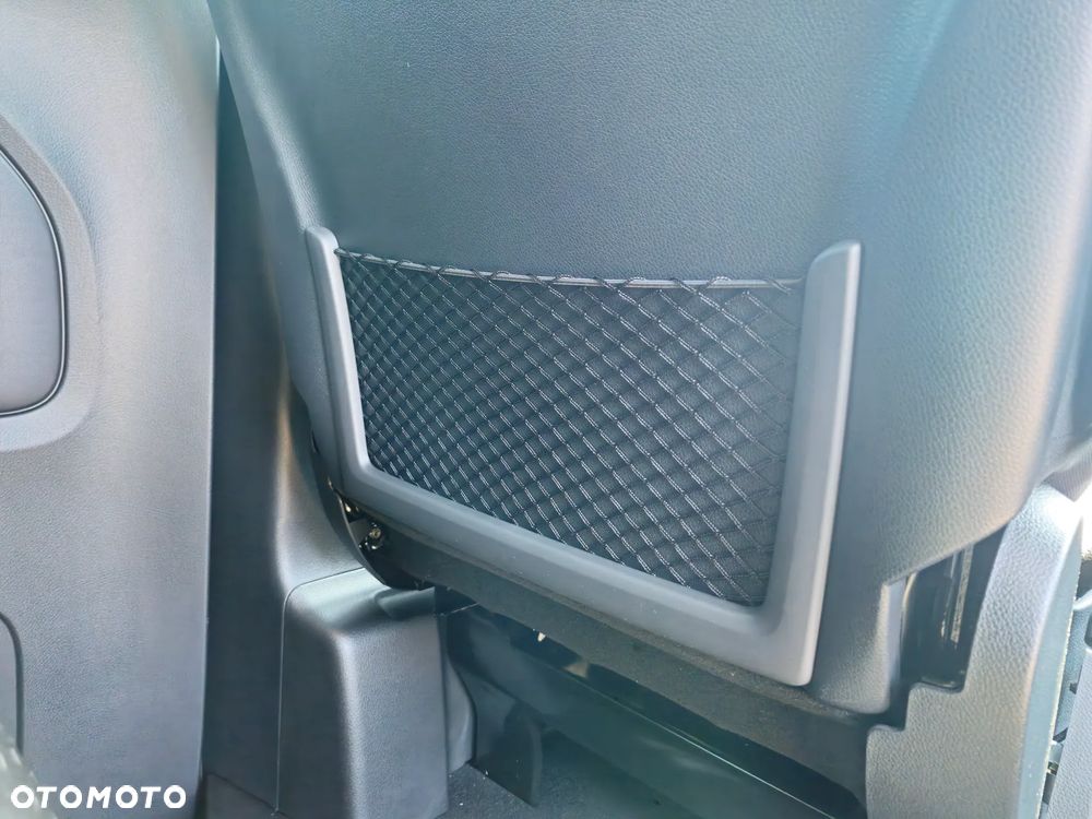 Mercedes-Benz Vito - 26