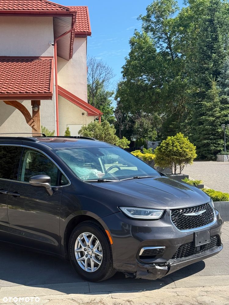 Chrysler Pacifica - 6