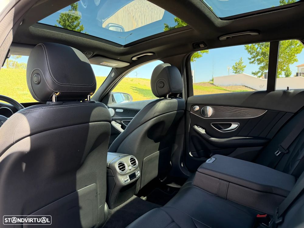 Mercedes-Benz C 300 de AMG Line - 8