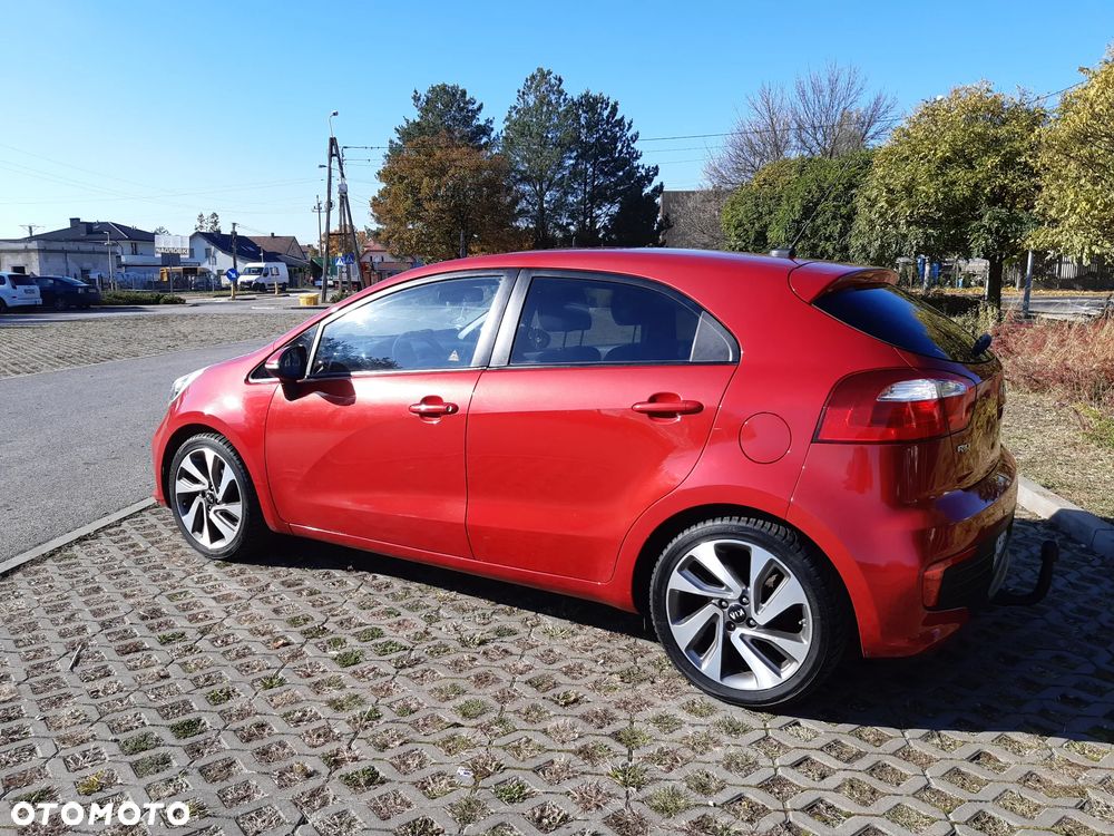 Kia Rio - 4