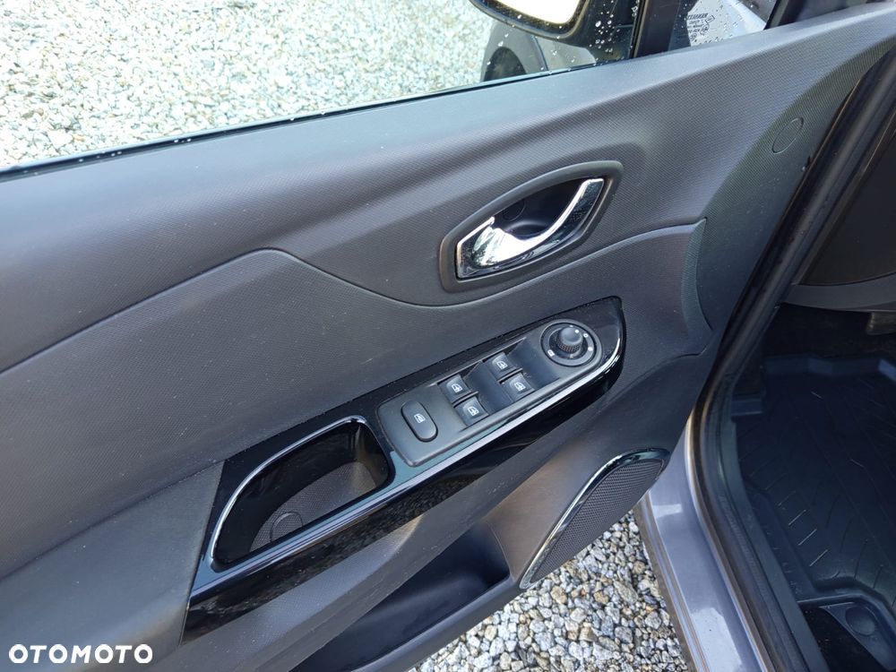 Renault Captur TCe 120 EDC Helly Hansen - 13