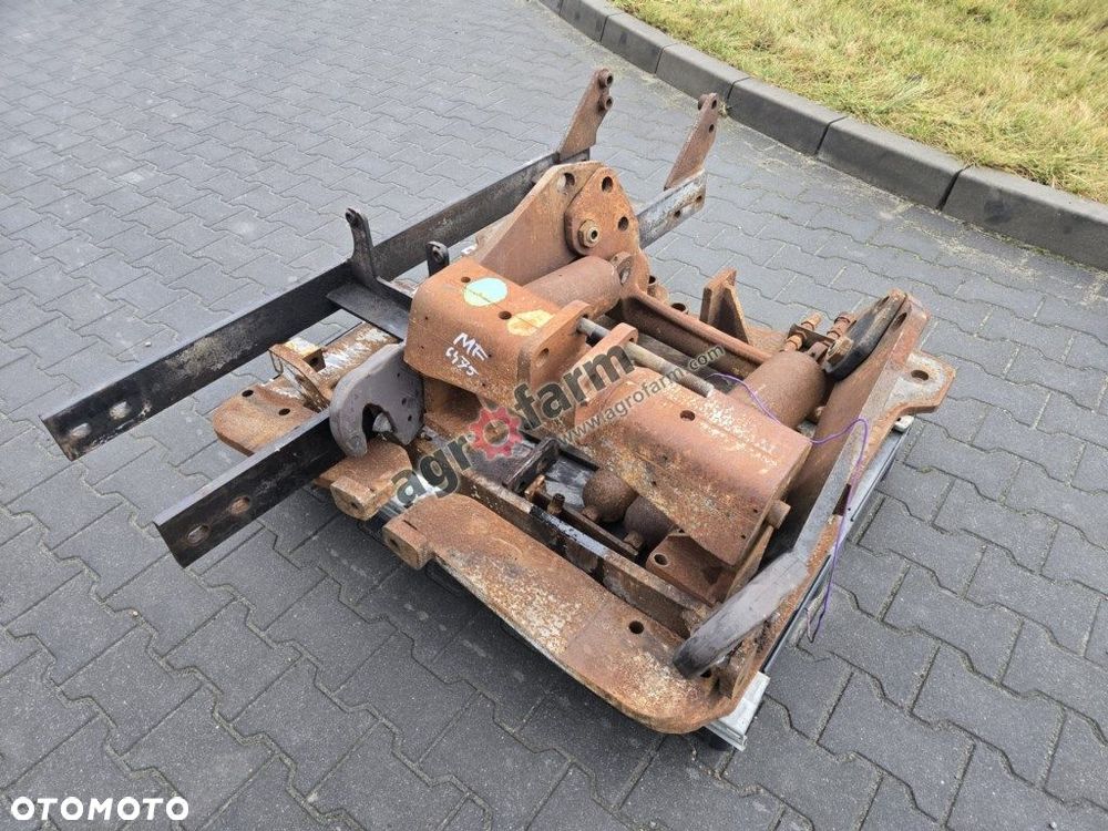 TUZ, przedni podnośnik, Massey Ferguson 6475 - 3