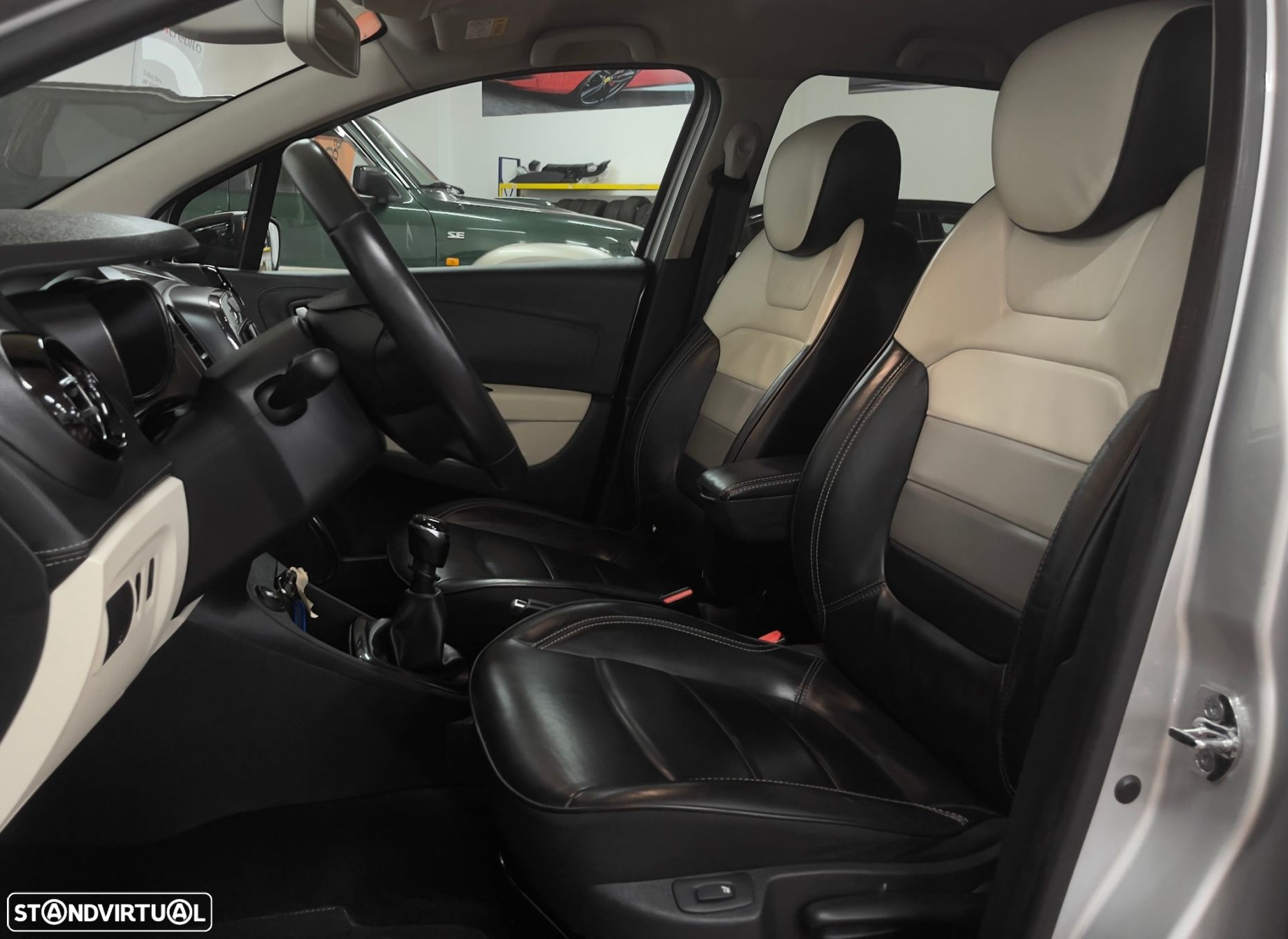 Renault Captur 1.3 TCe Initiale Paris - 5