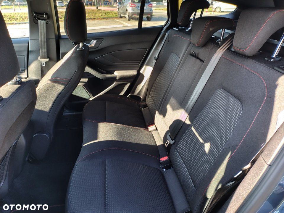 Ford Focus - 24