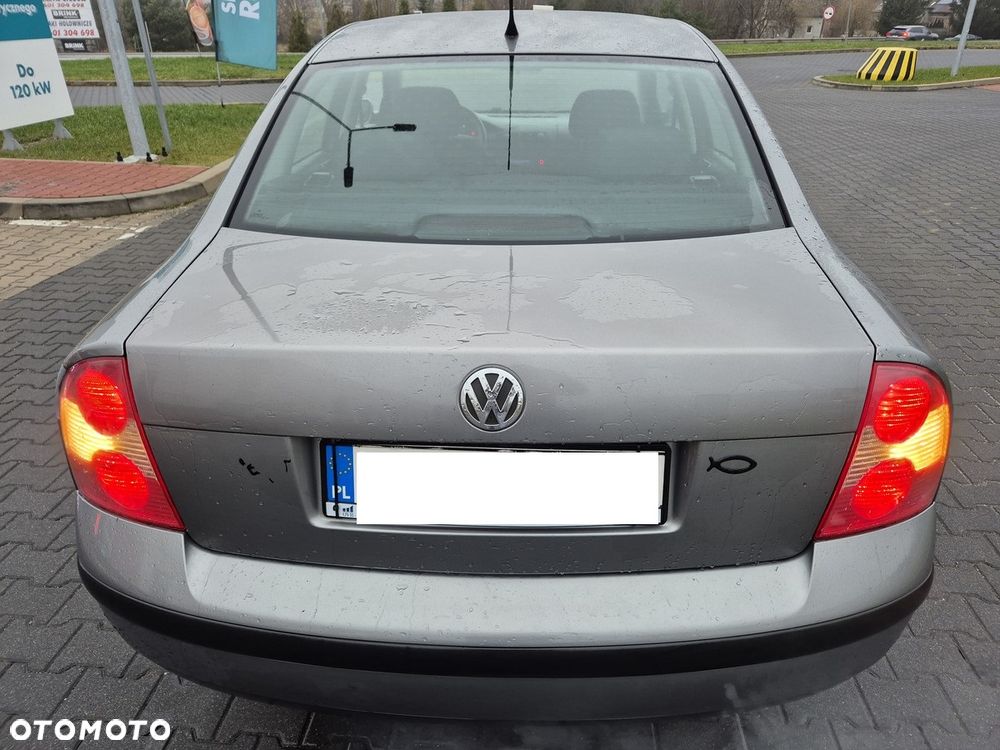 Volkswagen Passat 1.9 TDI Family - 6