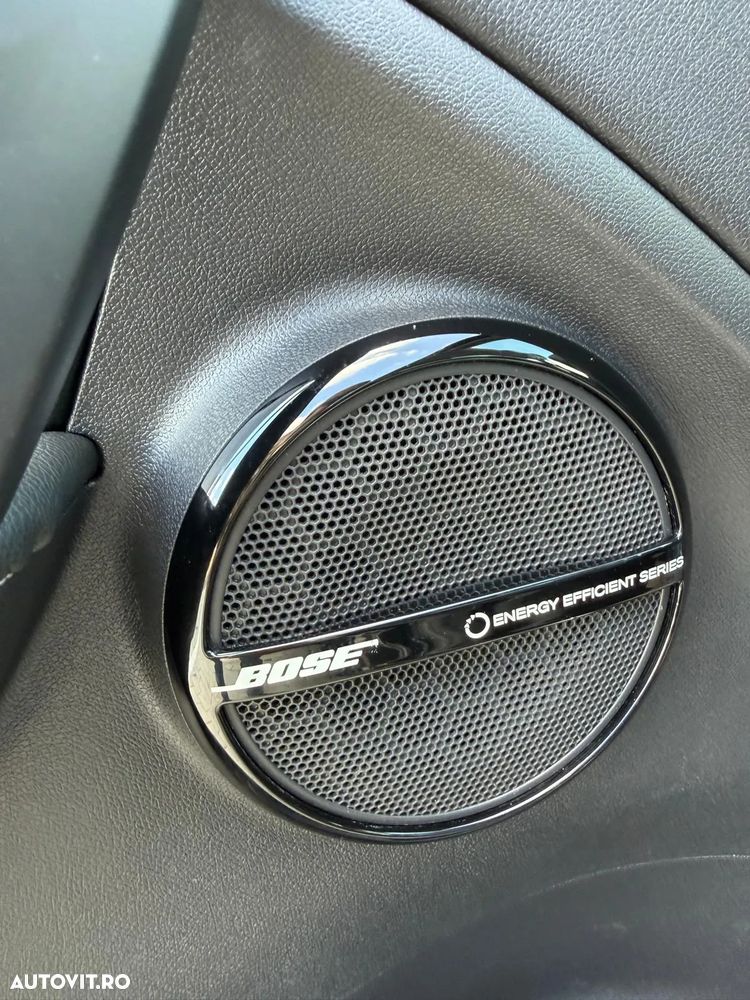Renault Megane ENERGY dCi 110 Start & Stop Bose Edition - 11