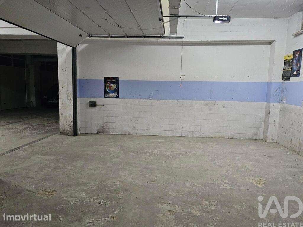 Parque de Estacionamento / Garagem / Box em Albufeira e Olhos de Água - Grande imagem: 4/7