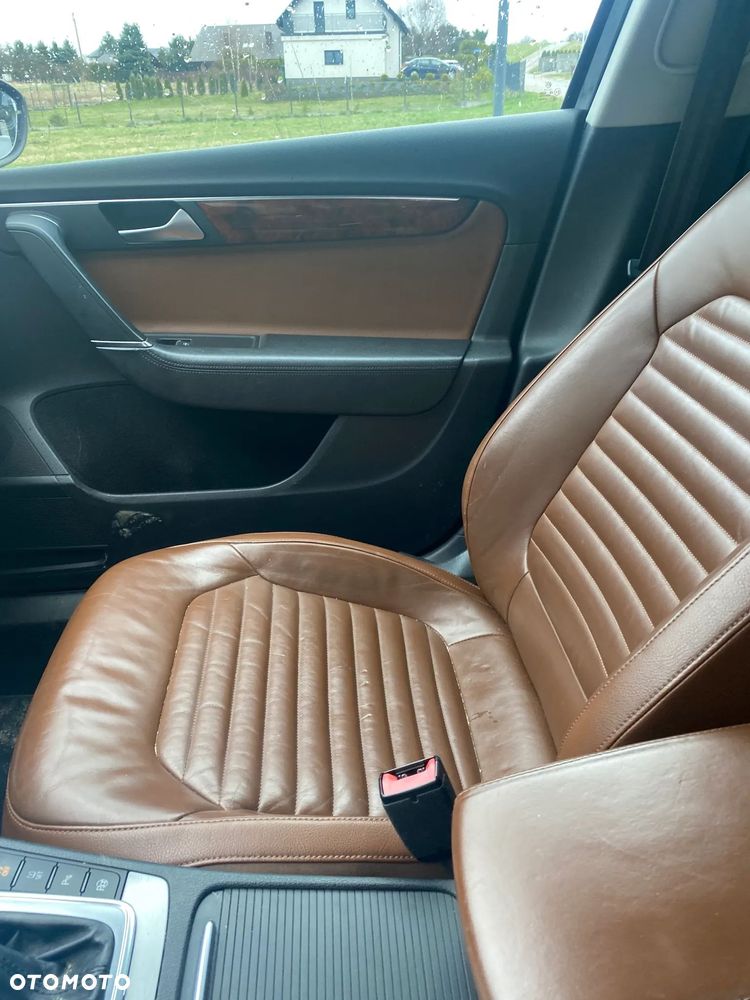 Volkswagen Passat 2.0 TDI Comfortline DSG - 10