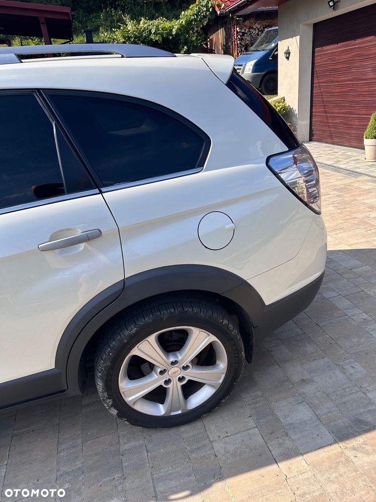 Chevrolet Captiva 2.2 D LTZ - 12