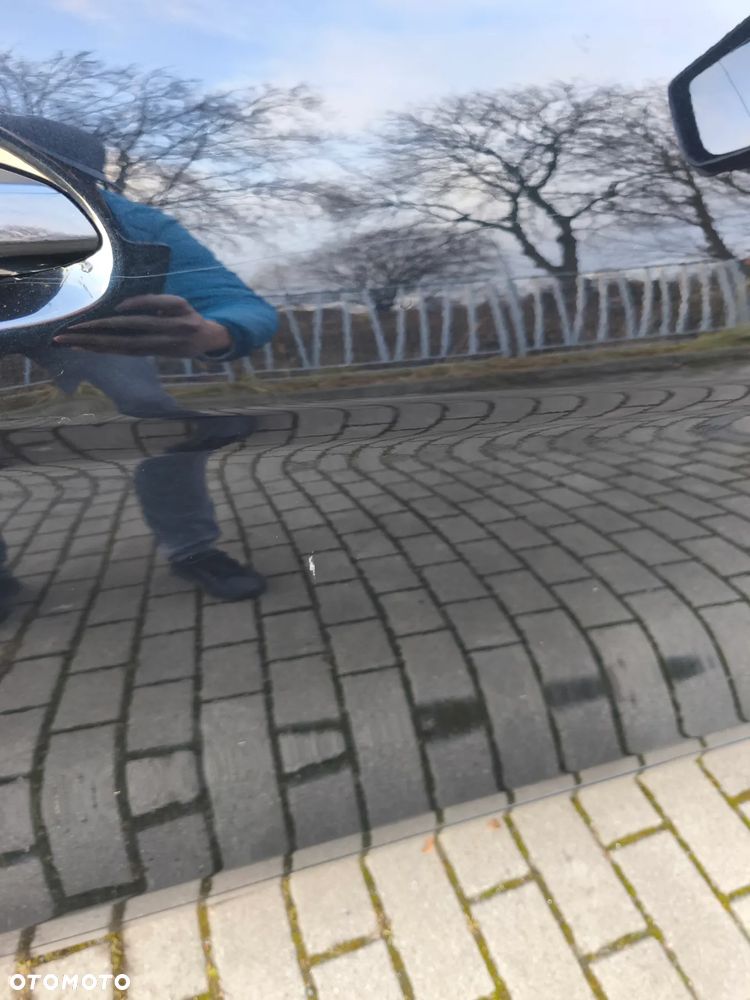 Mercedes-Benz Klasa C 180 CGI BlueEff Avantgarde - 22