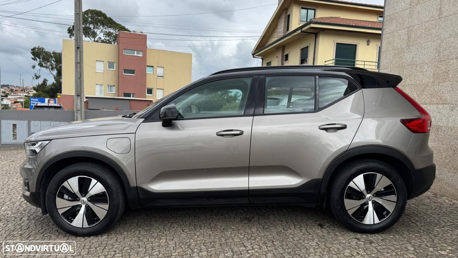 Volvo XC 40 1.5 T5 PHEV Momentum Plus - 4