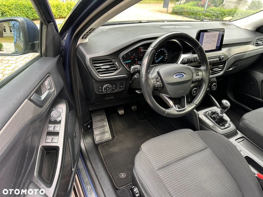 Ford Focus 1.5 EcoBlue Start-Stopp-System TITANIUM STYLE - 27