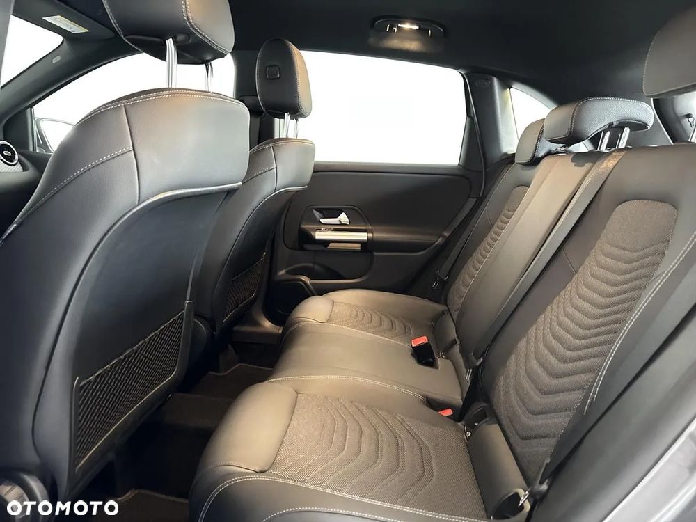 Mercedes-Benz Klasa B 200 d Progressive 8G-DCT - 20