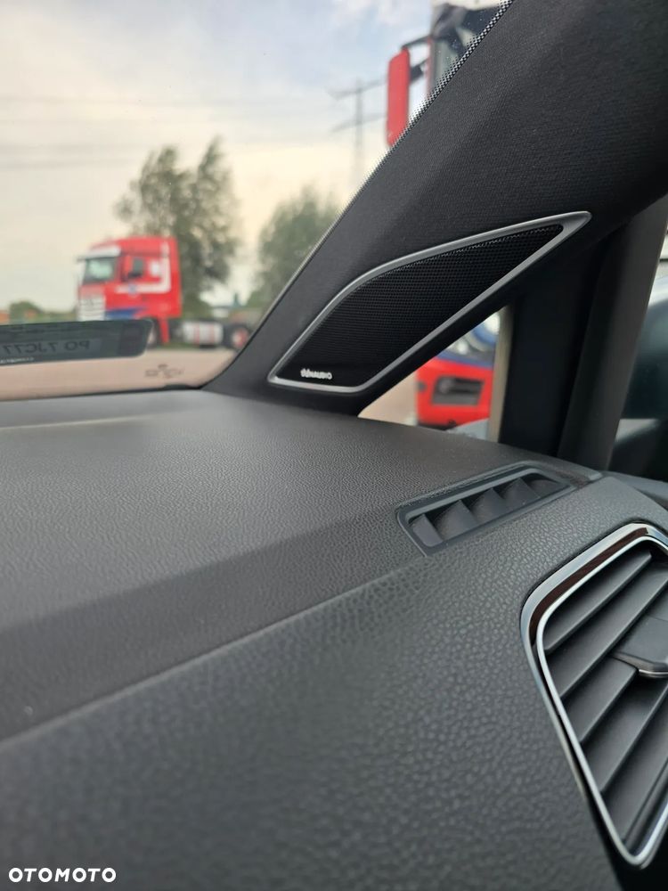 Volkswagen Golf VII 2.0 TSI BMT 4Mot R DSG - 17