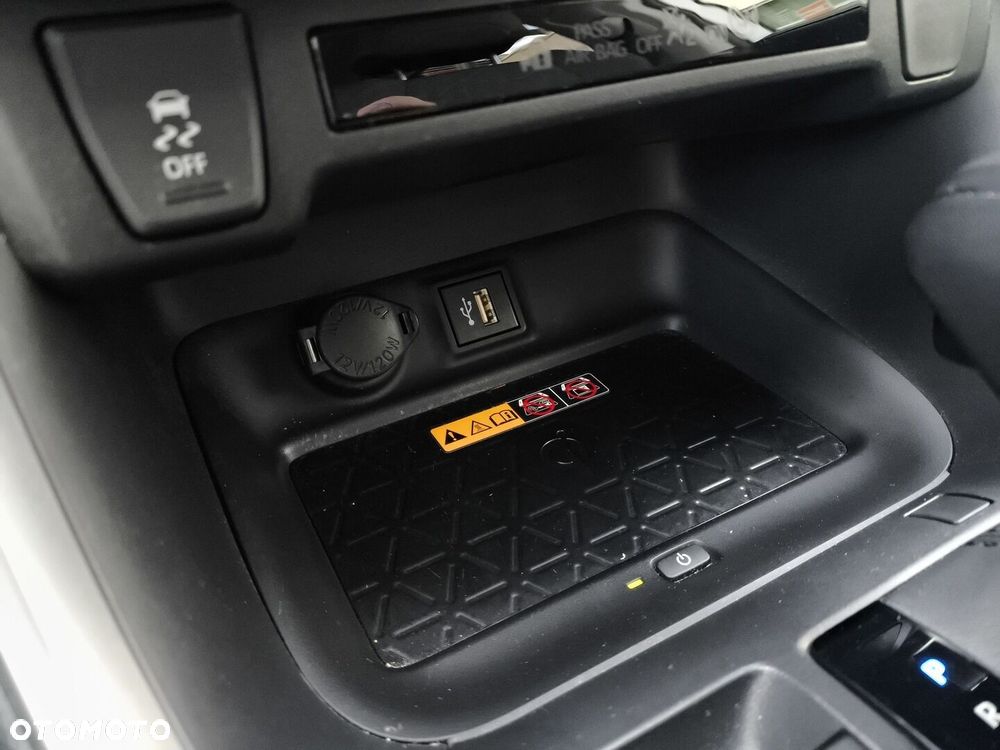Toyota RAV4 - 25
