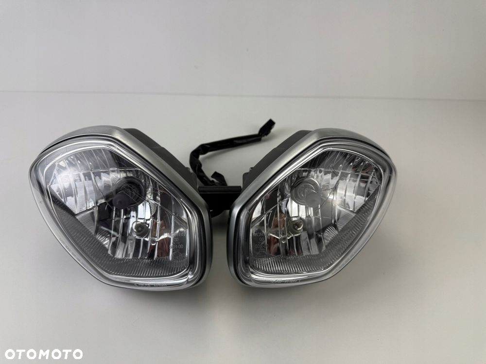 Przednia lampa reflektor Triumph Street Triple 675 2013-17 - 1
