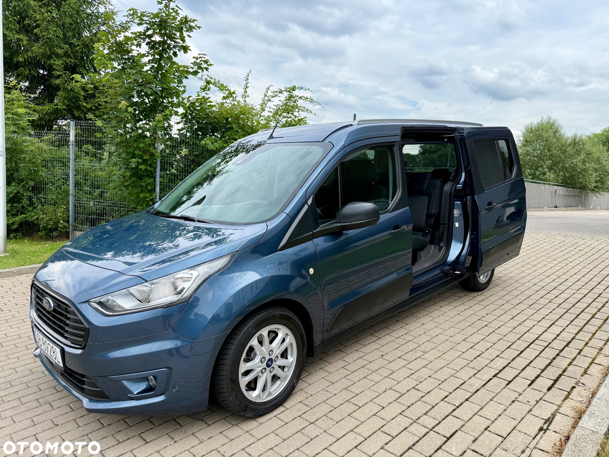 Ford Tourneo Connect Grand - 8