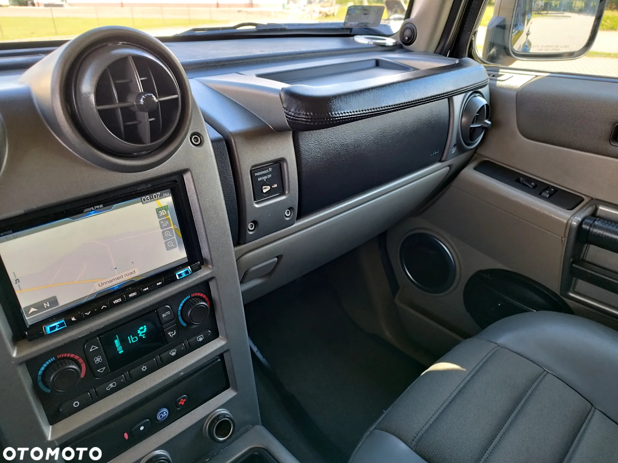 Hummer H2 6.0 V8 - 35