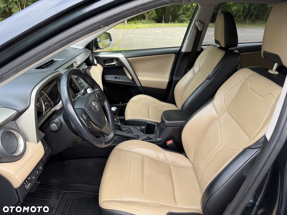 Toyota RAV4 2.0 D-4D Prestige - 8