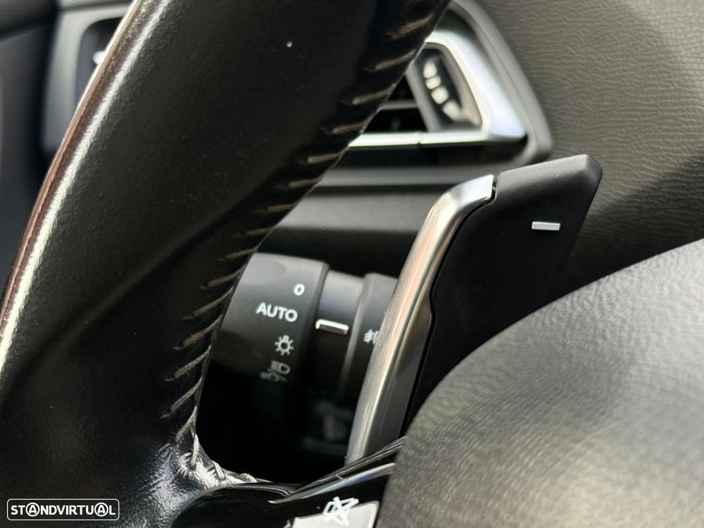 Peugeot 308 SW 1.5 BlueHDi Style EAT8 - 11