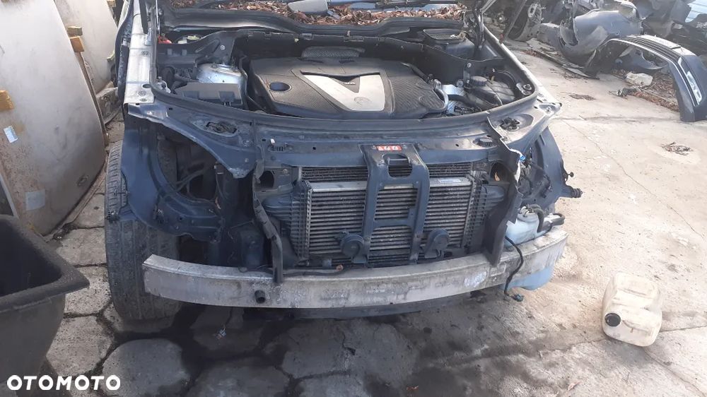 Pas przód chłodnice belka W164 Mercedes