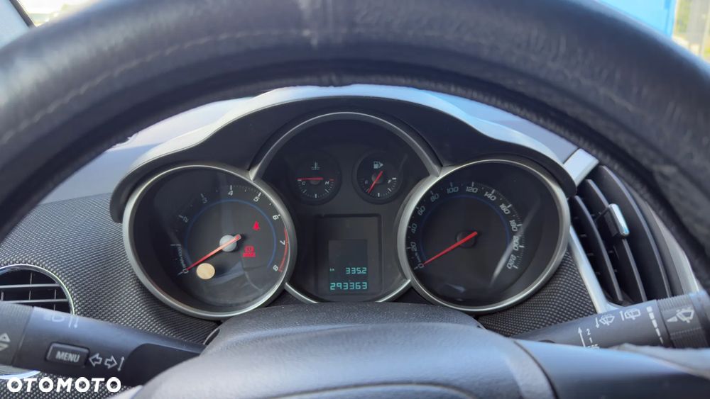 Chevrolet Cruze 1.6 LT - 5