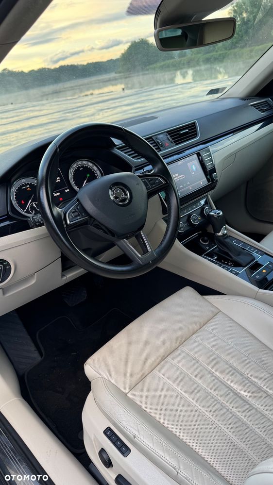 Skoda Superb 2.0 TDI L&K DSG - 11