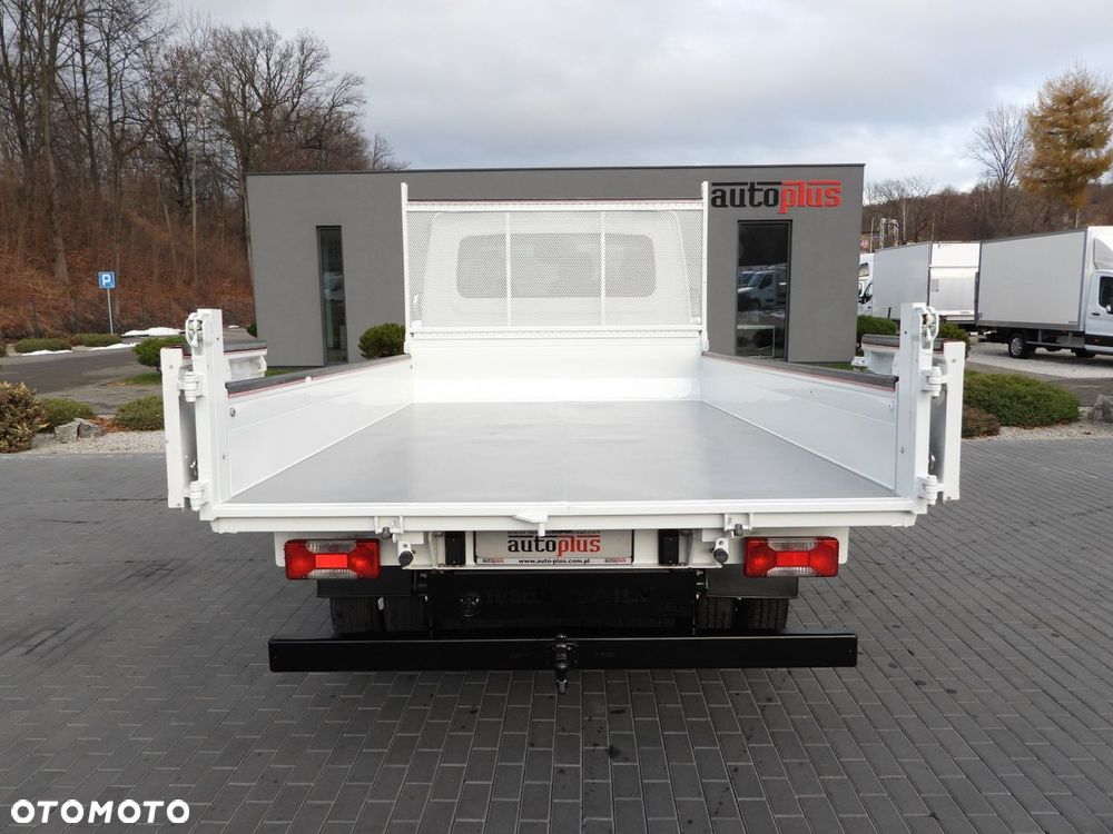 Iveco DAILY 35C18 TEMPOMAT LEDY AUTOMAT HI-MATIC BLIŹNIACZE KOŁA KLIMATYZACJA  180KM - 17