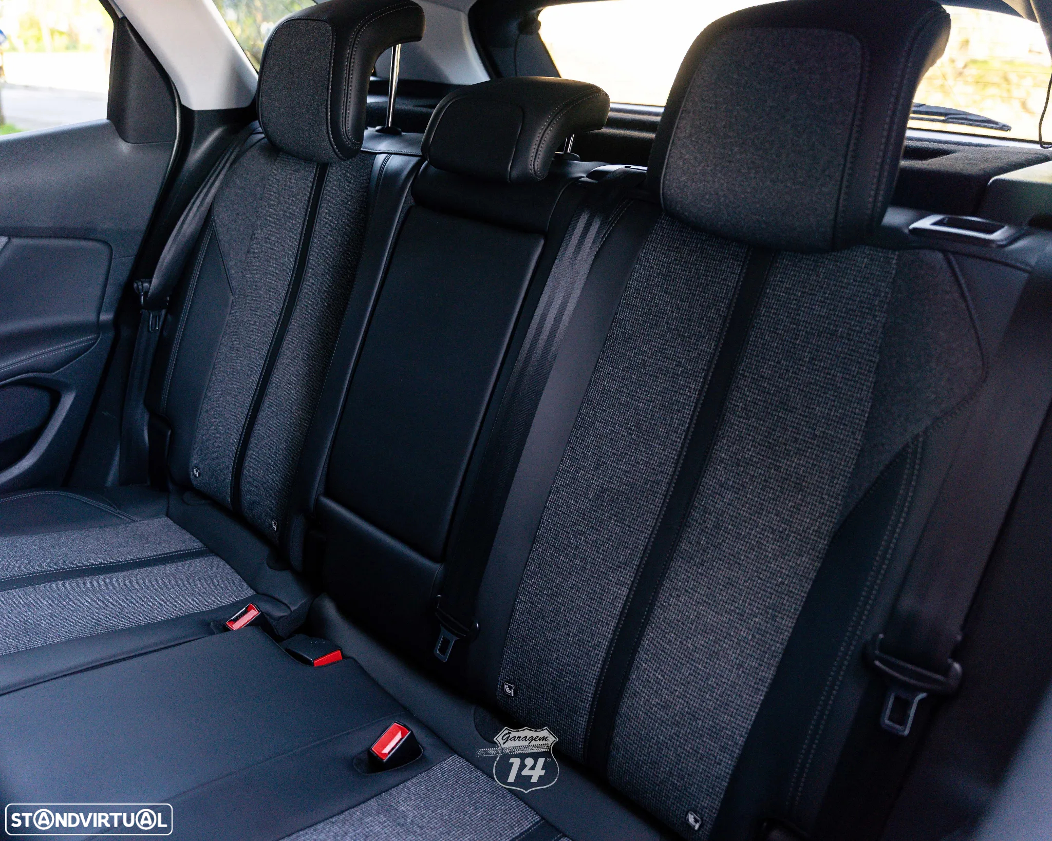 Peugeot 3008 1.2 PureTech Allure J18 - 17