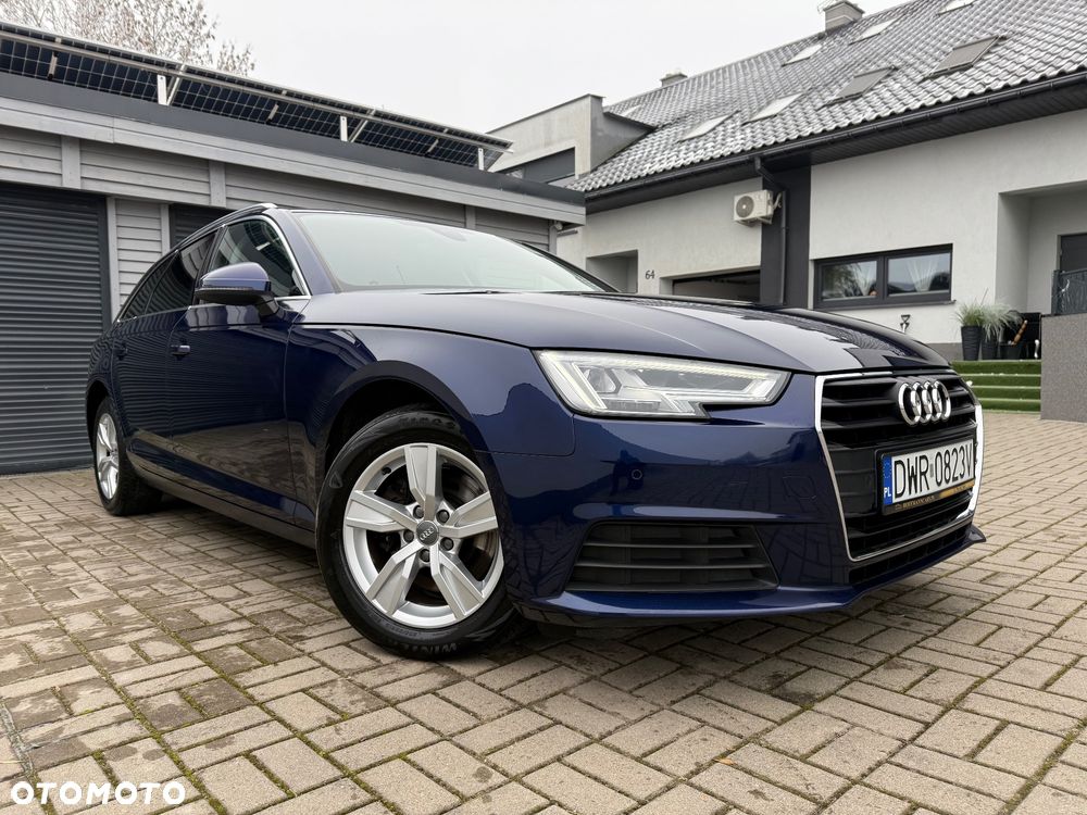 Audi A4 Avant 30 TDI S tronic sport - 2