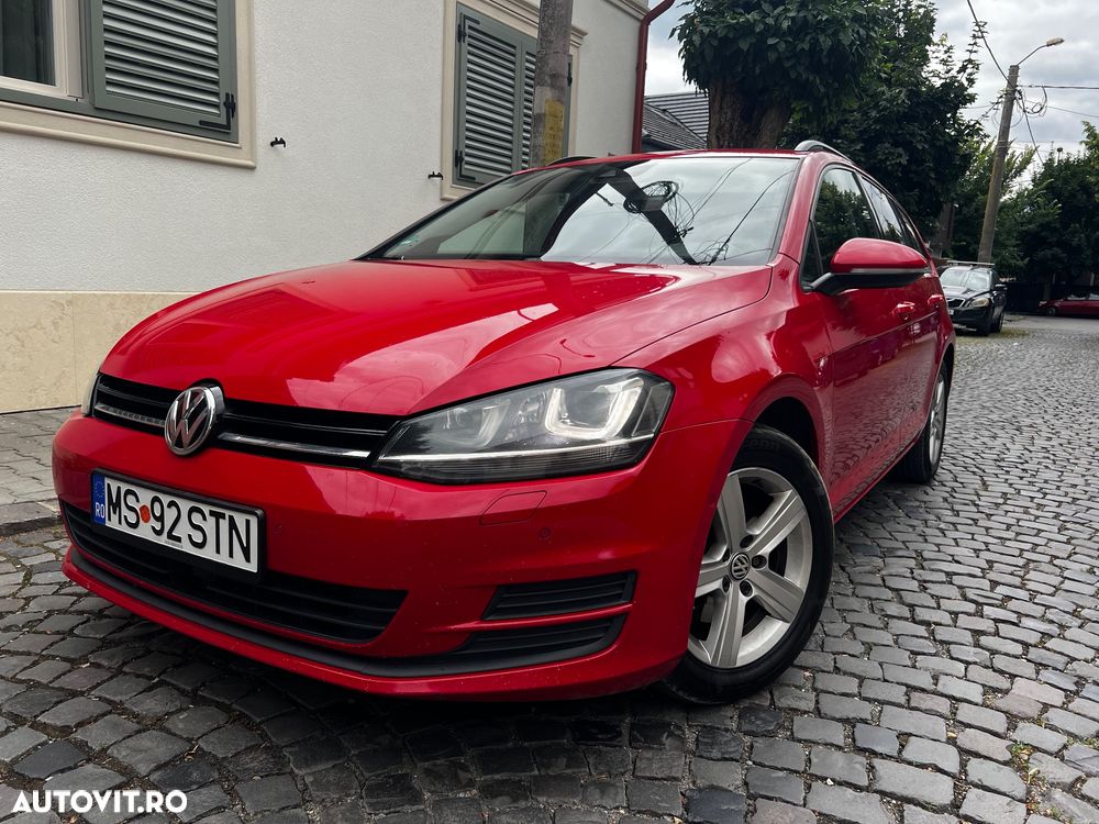 Volkswagen Golf - 2