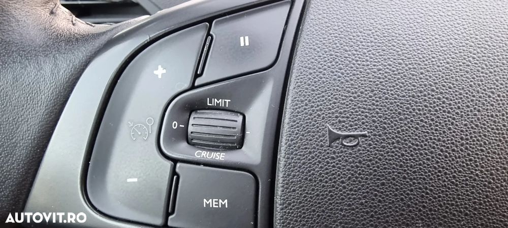 Citroën C4 Space Tourer 1.5 BlueHDi S&S BVM6 Feel - 15