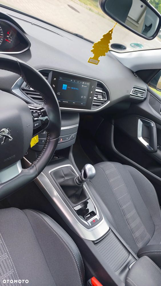 Peugeot 308 BlueHDi 120 Stop & Start Business-Line - 26