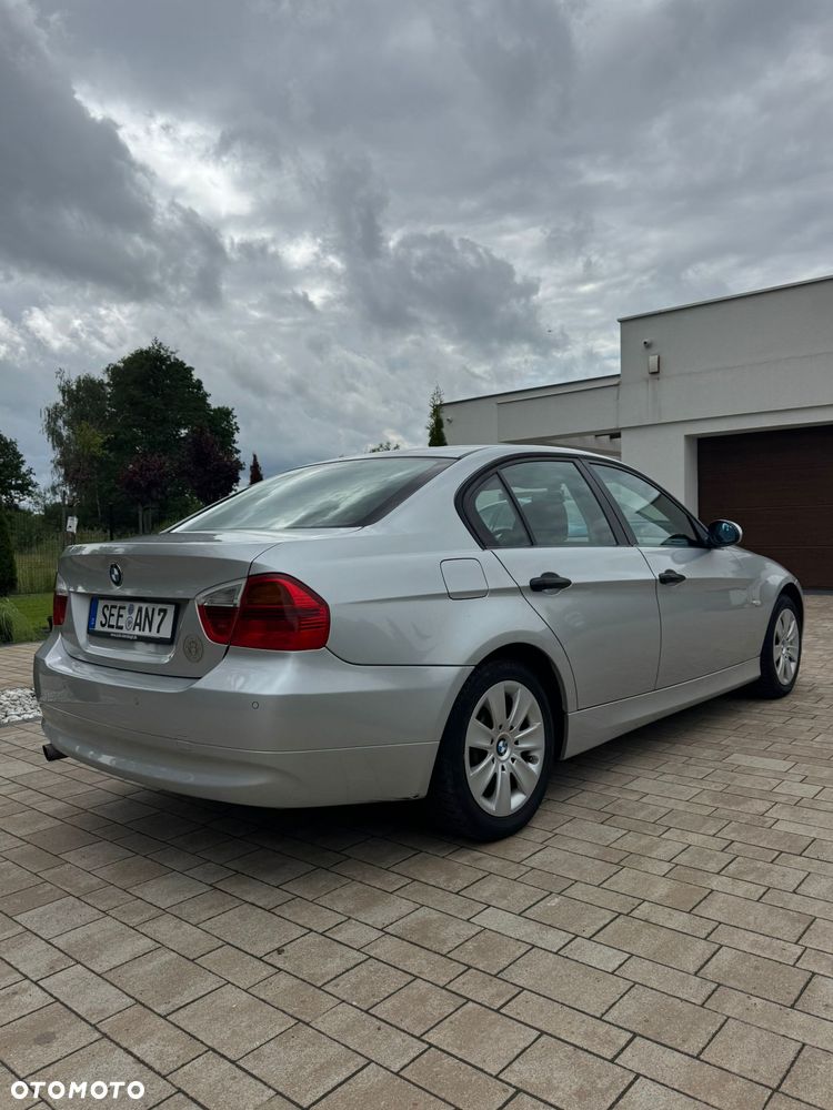 BMW Seria 3 320i - 8