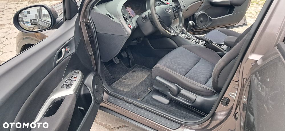Mazda 3 1.6 Sport Active - 19
