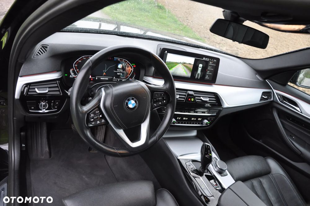 BMW Seria 5 520d xDrive mHEV M Sport sport - 23