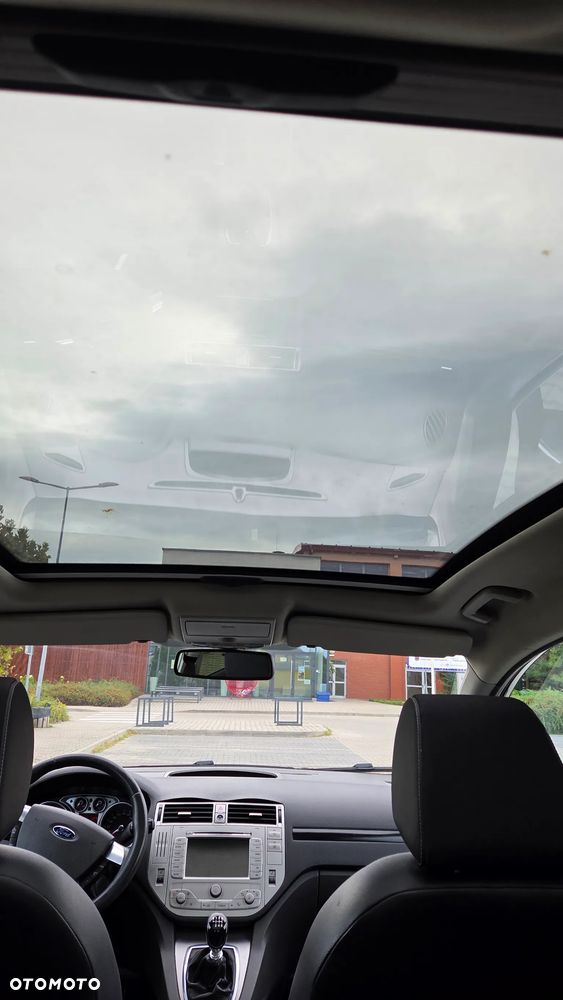 Ford Kuga 2.0 TDCi 4x4 Titanium - 25