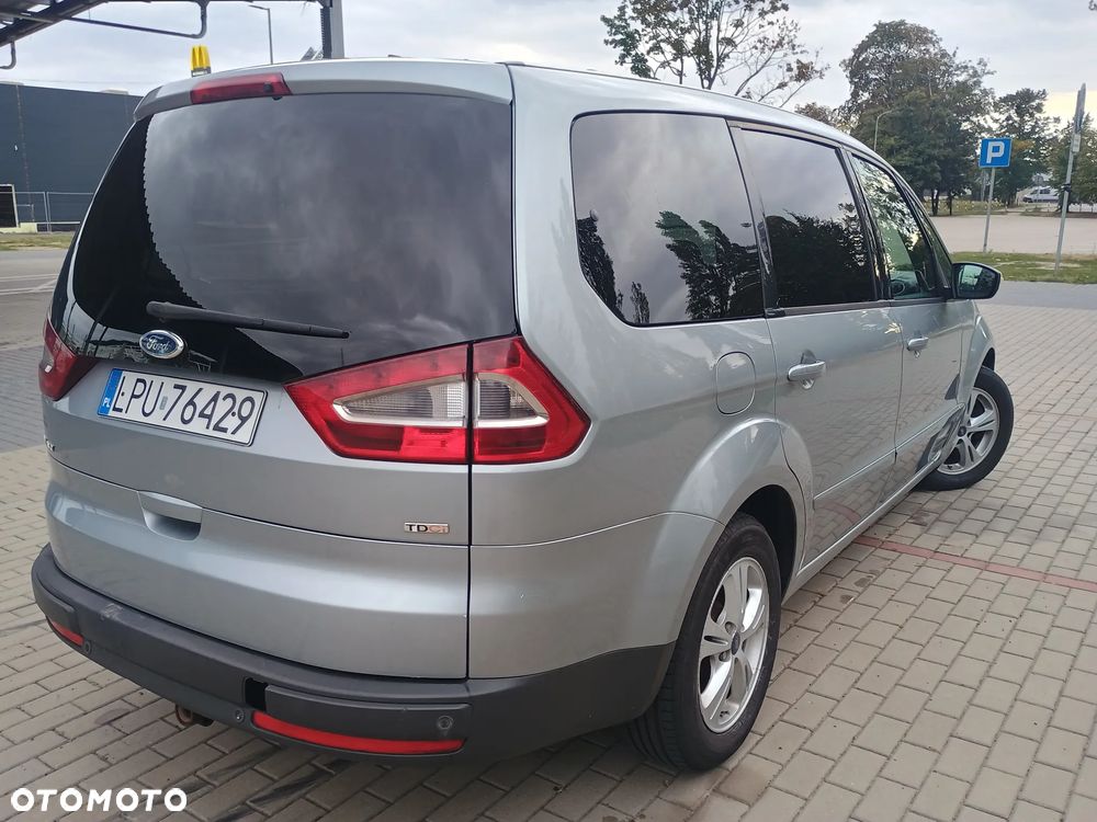 Ford Galaxy 1.8 TDCi Ambiente - 5