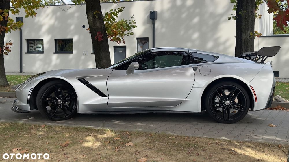 Chevrolet Corvette - 6